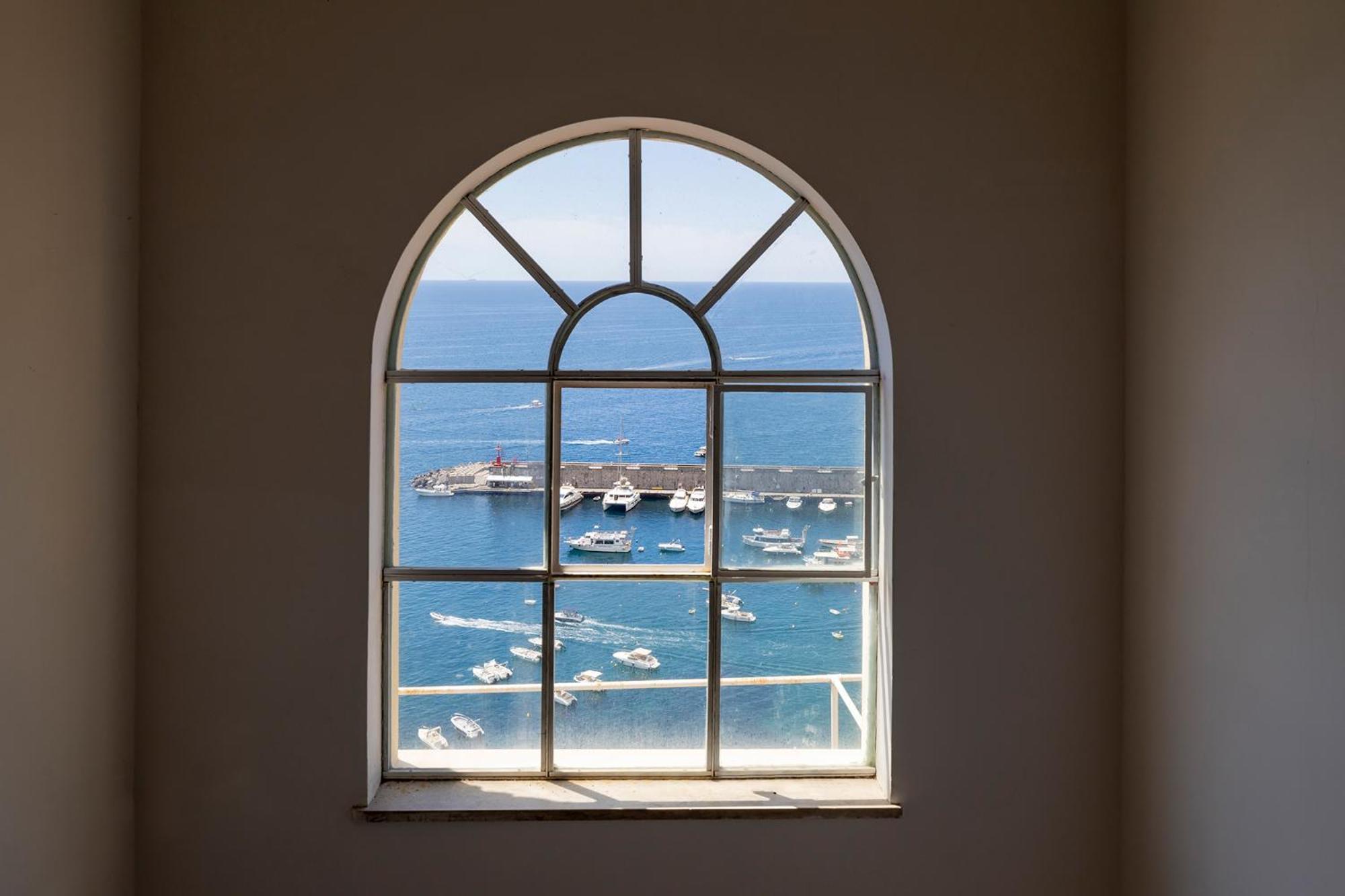 Apartments Amalfi Design Sea View Accessible By 250 Steps Kültér fotó
