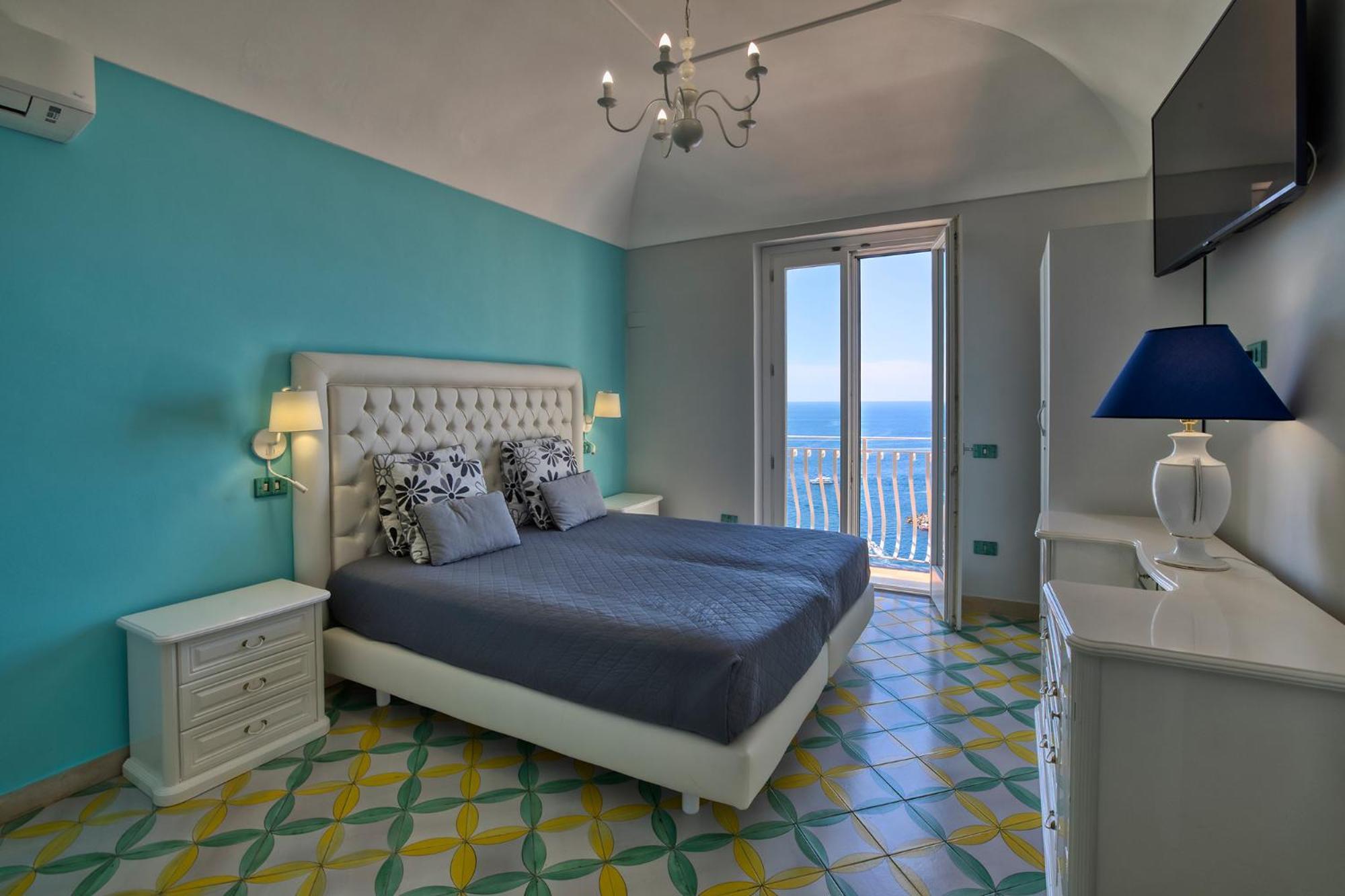 Apartments Amalfi Design Sea View Accessible By 250 Steps Kültér fotó