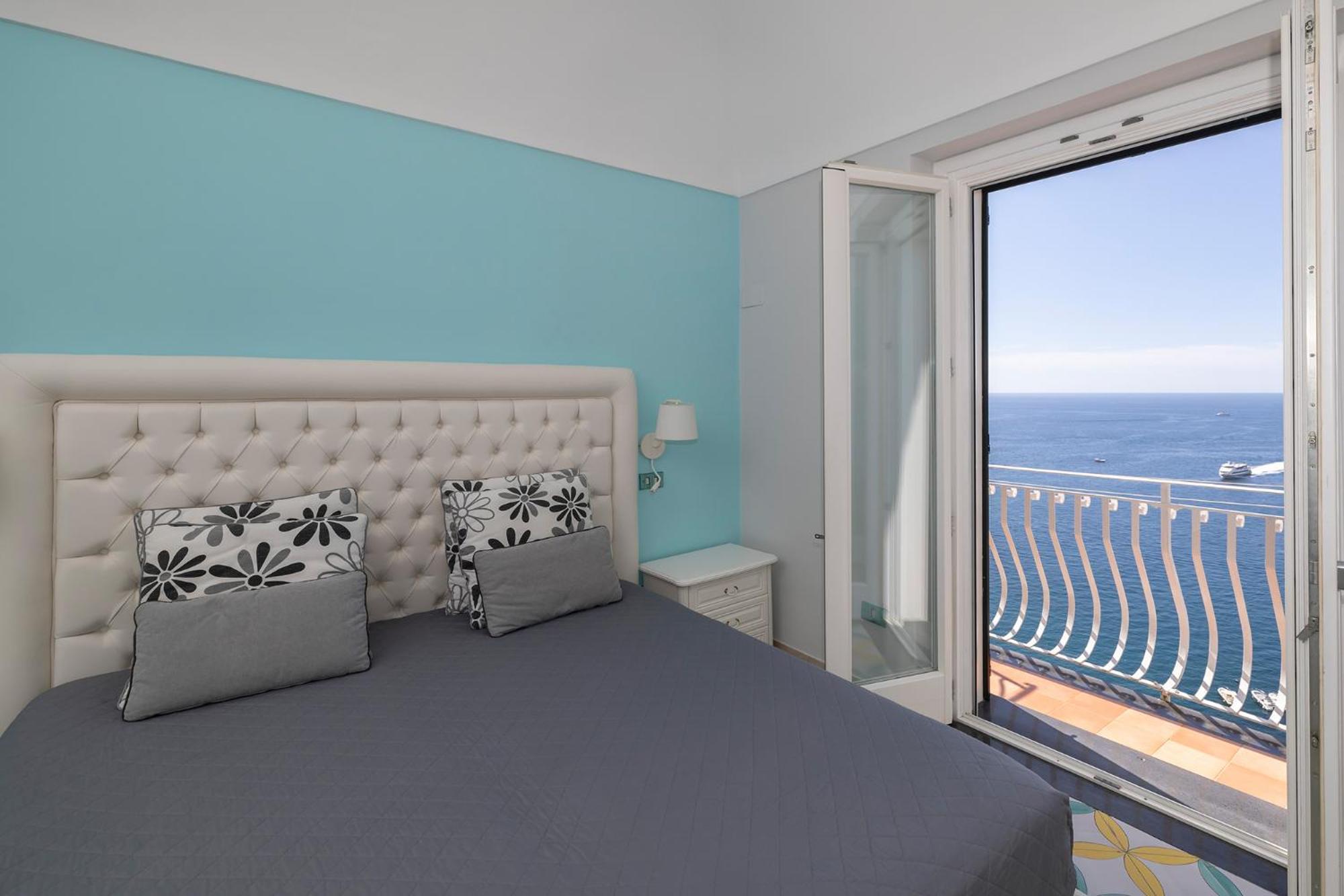Apartments Amalfi Design Sea View Accessible By 250 Steps Kültér fotó