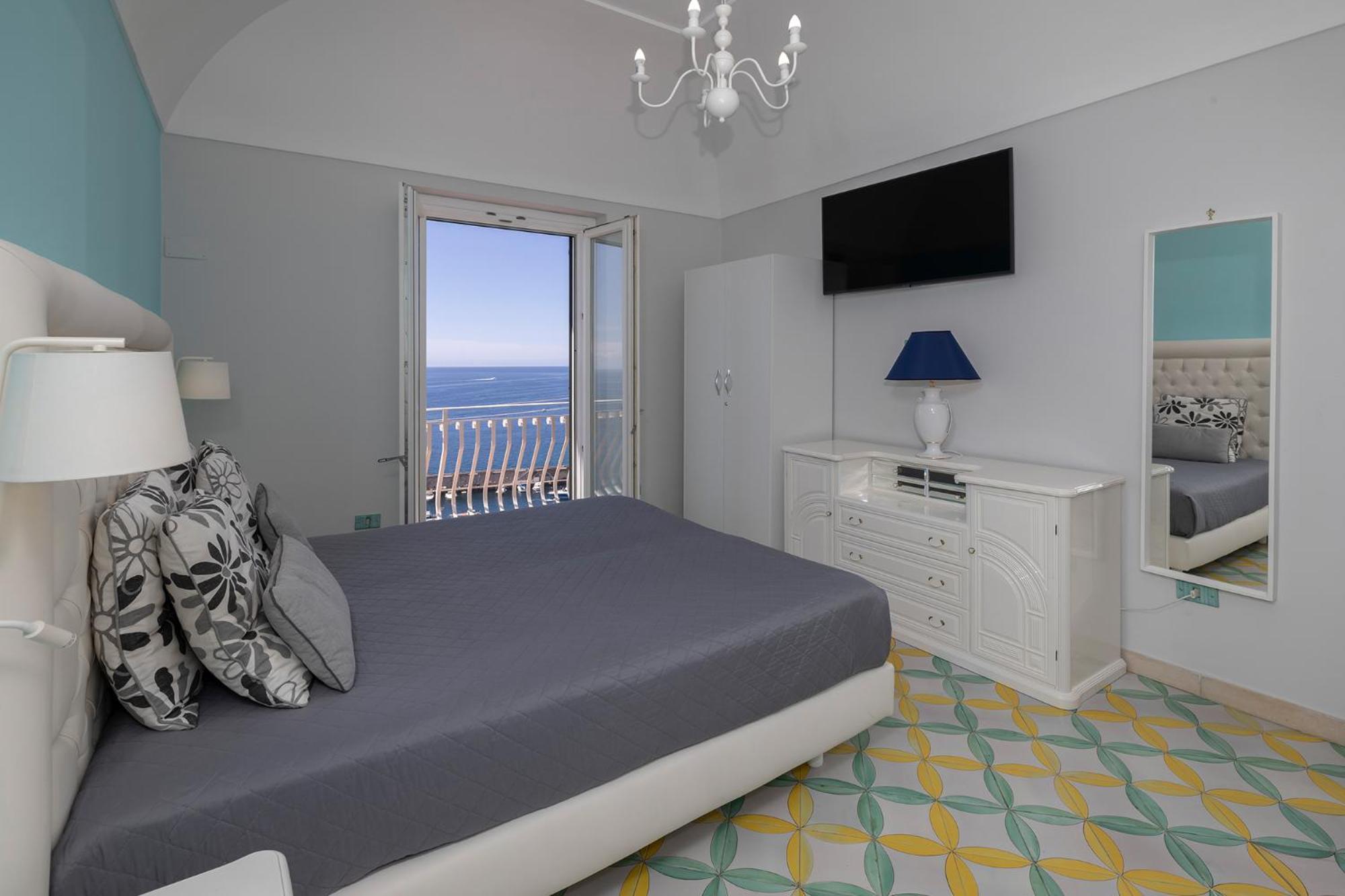 Apartments Amalfi Design Sea View Accessible By 250 Steps Kültér fotó