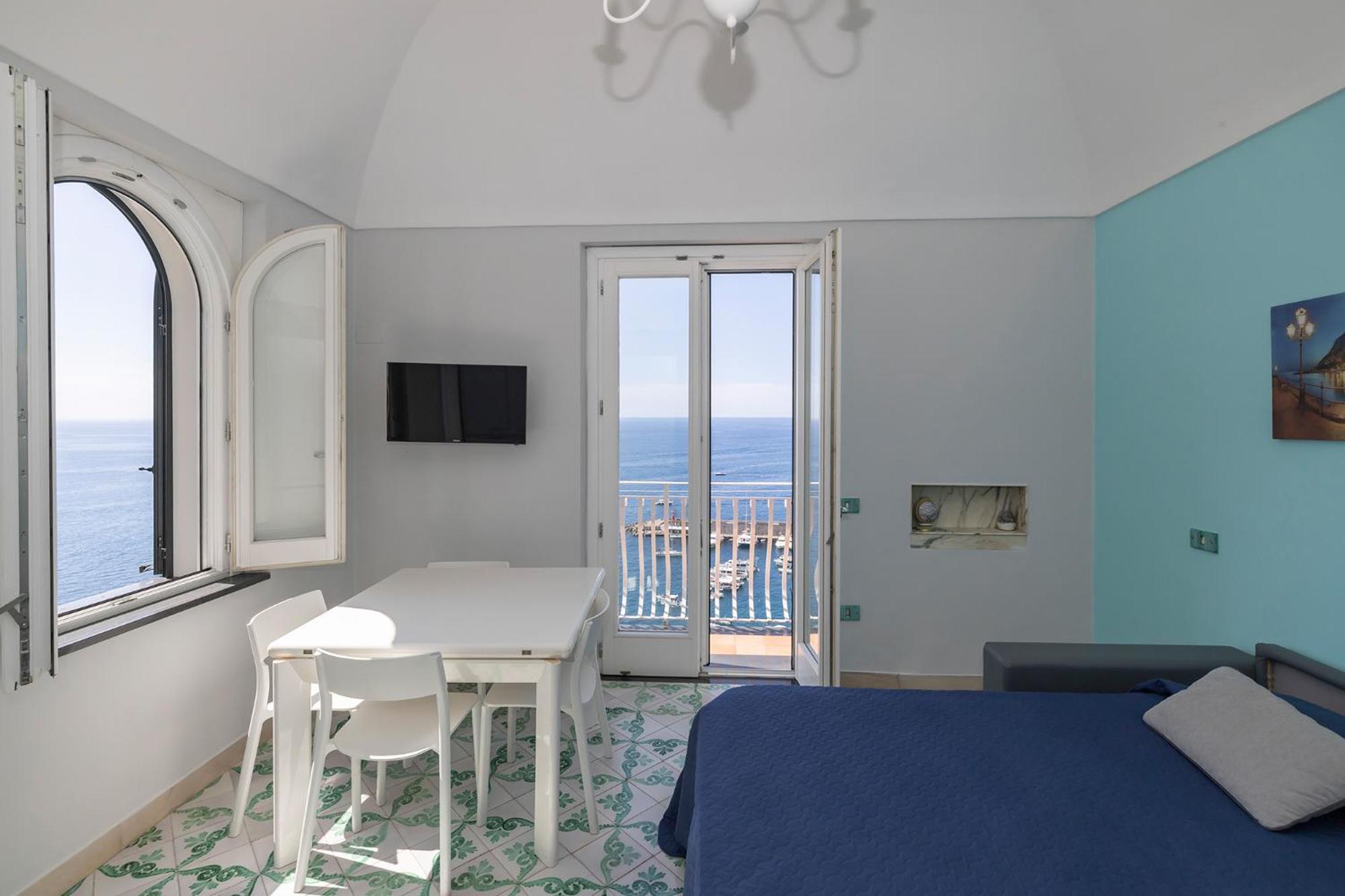 Apartments Amalfi Design Sea View Accessible By 250 Steps Kültér fotó