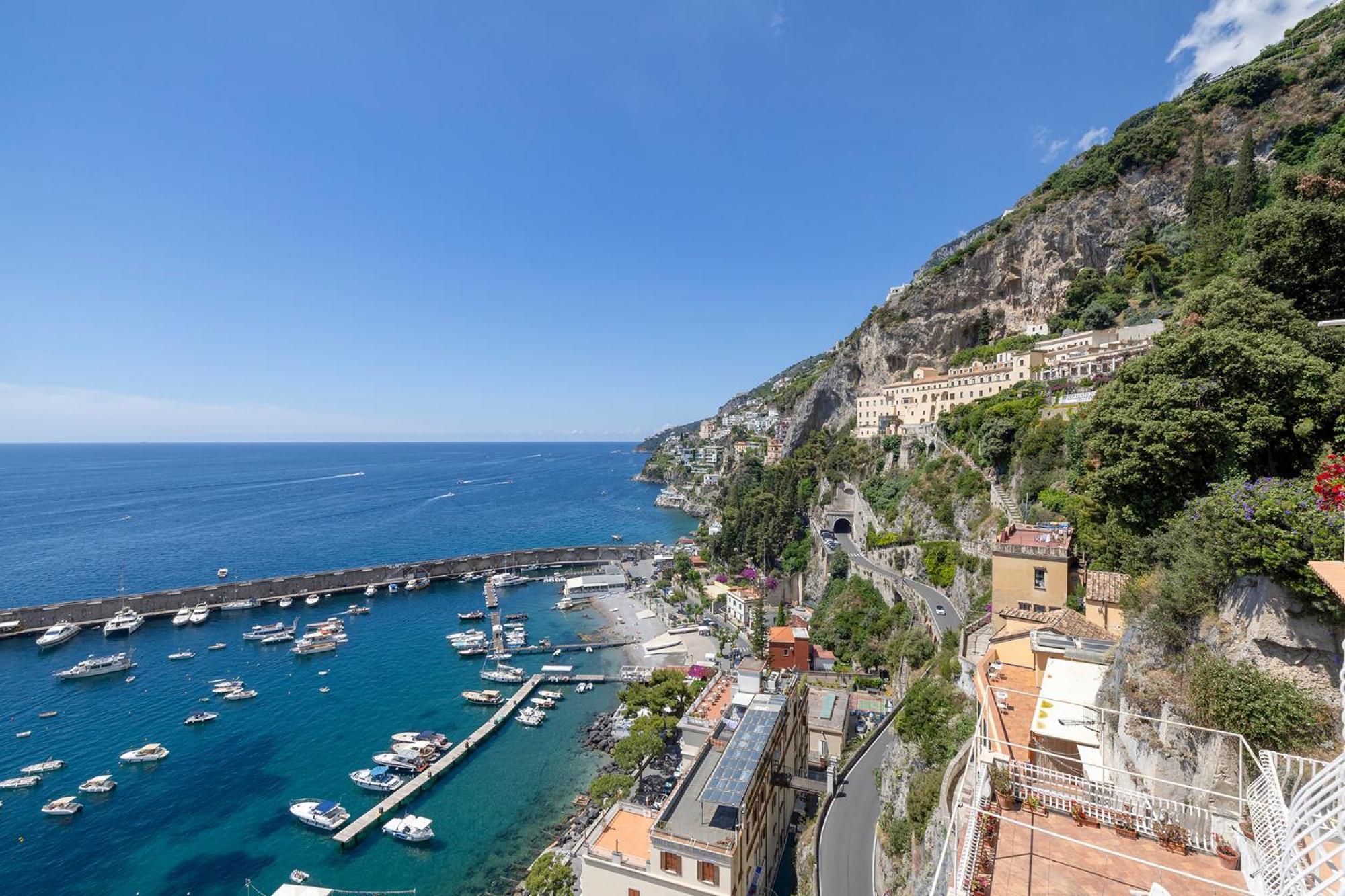 Apartments Amalfi Design Sea View Accessible By 250 Steps Kültér fotó