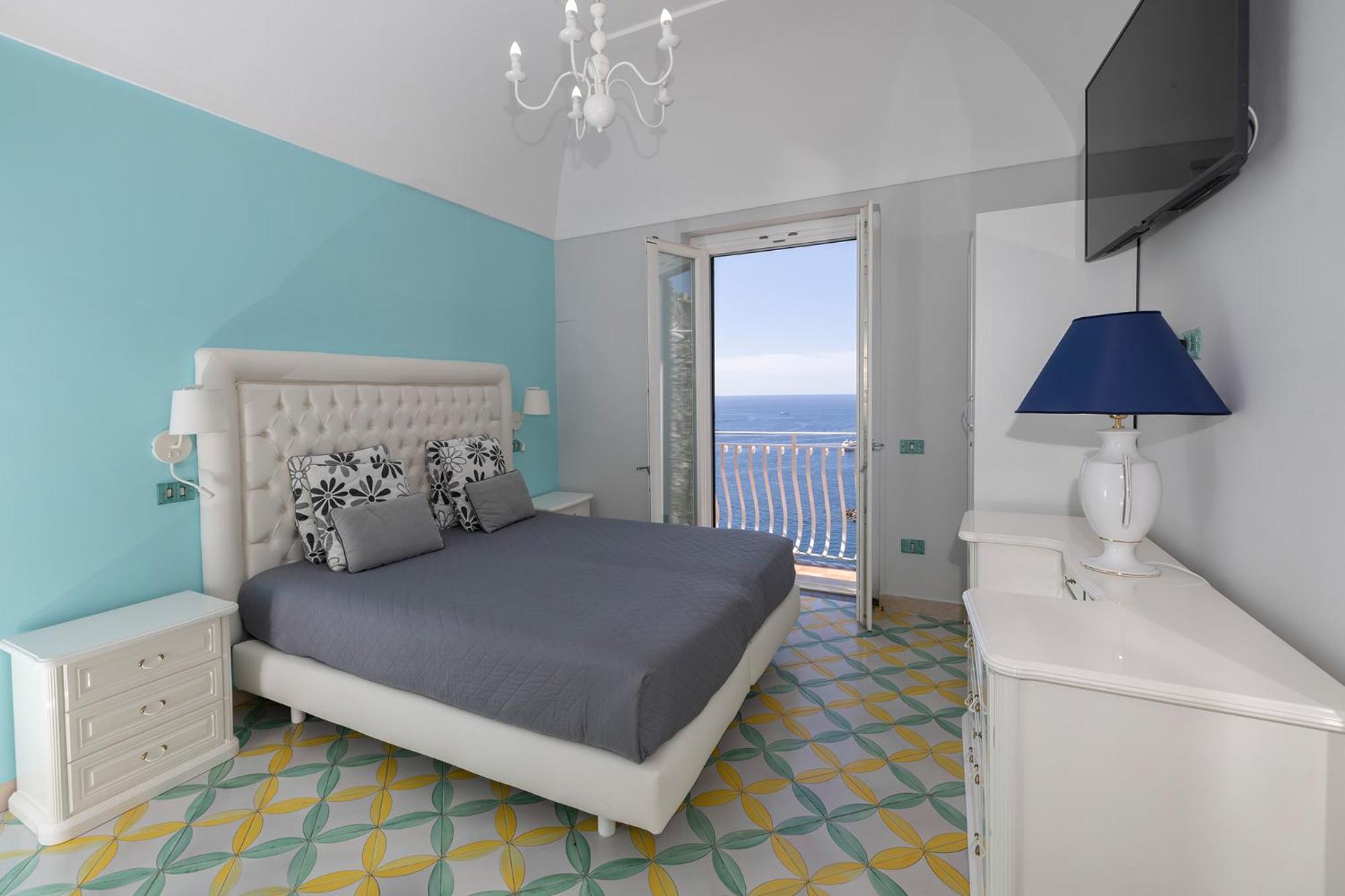 Apartments Amalfi Design Sea View Accessible By 250 Steps Kültér fotó