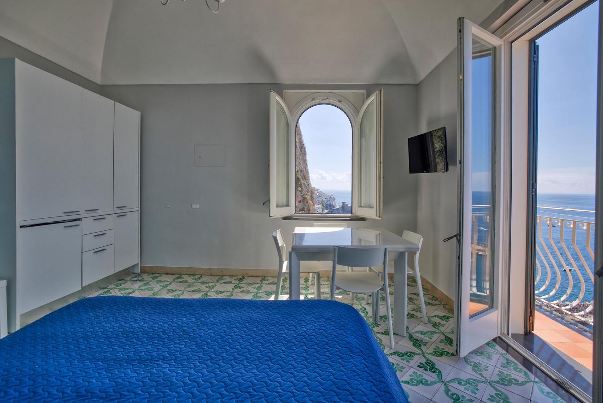 Apartments Amalfi Design Sea View Accessible By 250 Steps Kültér fotó