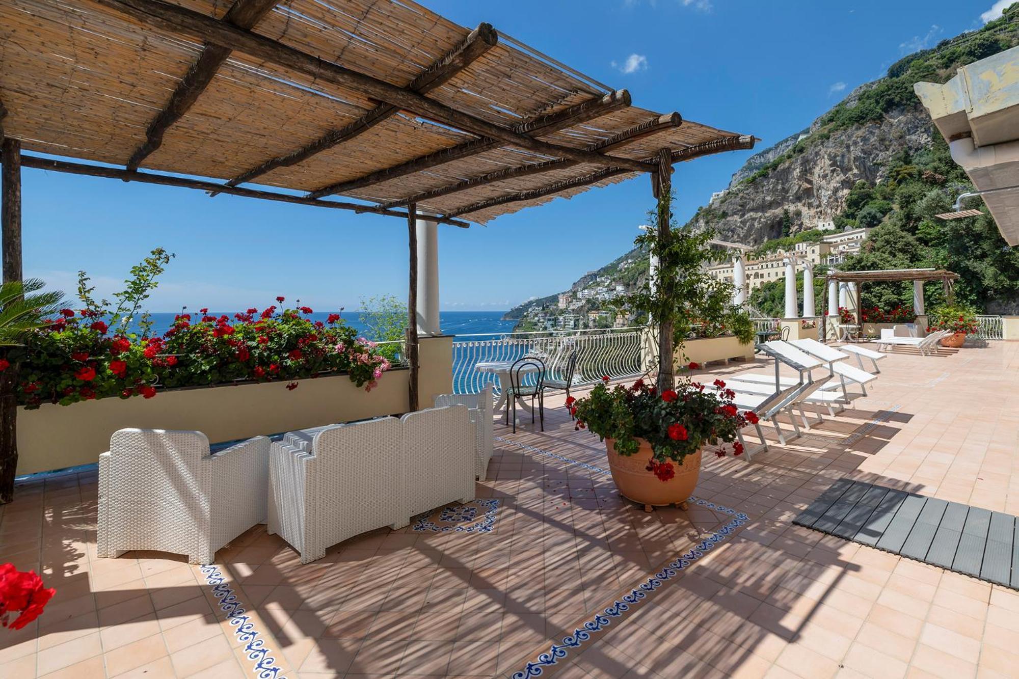 Apartments Amalfi Design Sea View Accessible By 250 Steps Kültér fotó