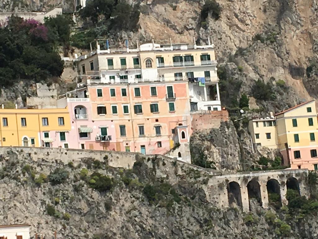 Apartments Amalfi Design Sea View Accessible By 250 Steps Kültér fotó